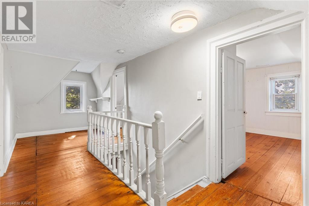 For sale 4639 BATH Road, Amherstview, Ontario K7N1A8 40578419