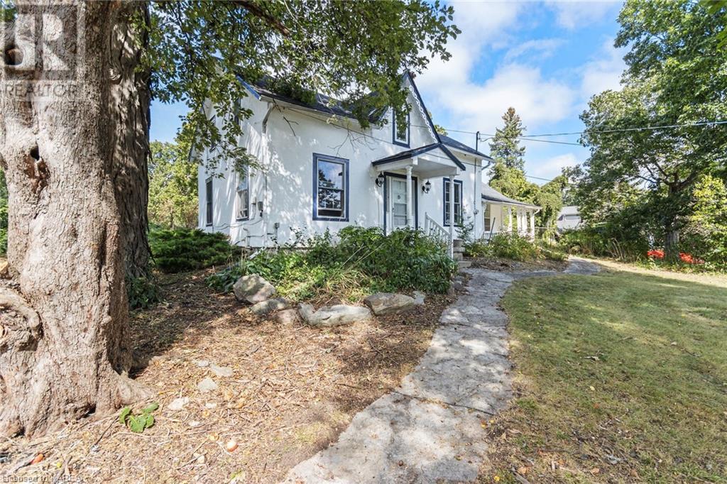 For sale 4639 BATH Road, Amherstview, Ontario K7N1A8 40578419