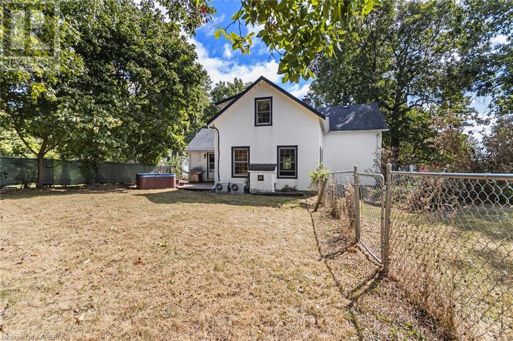 For sale 4639 BATH Road, Amherstview, Ontario K7N1A8 40578419