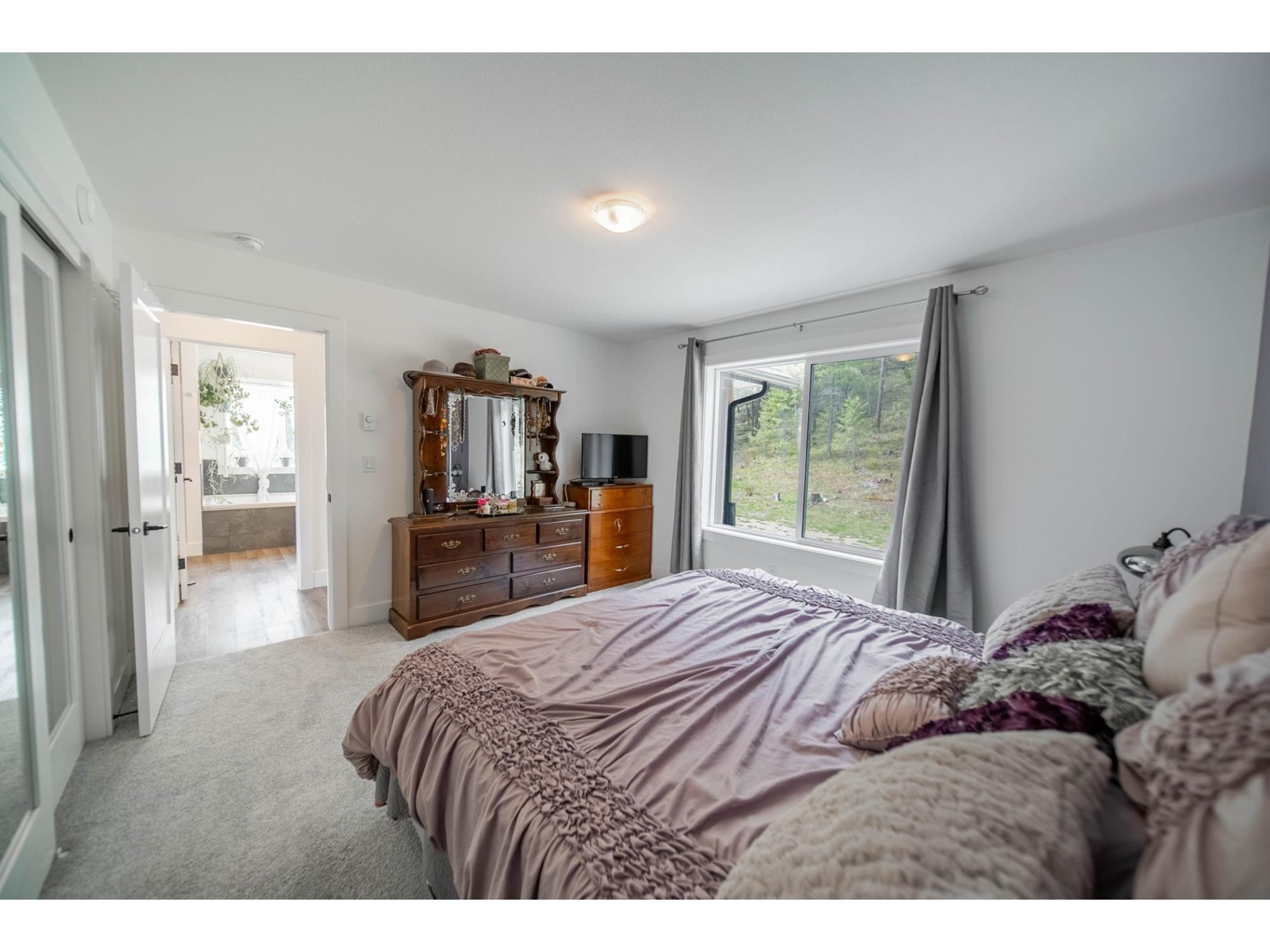 For sale 4165 HIGHWAY 93, Grasmere, British Columbia V0B1R0 2476414