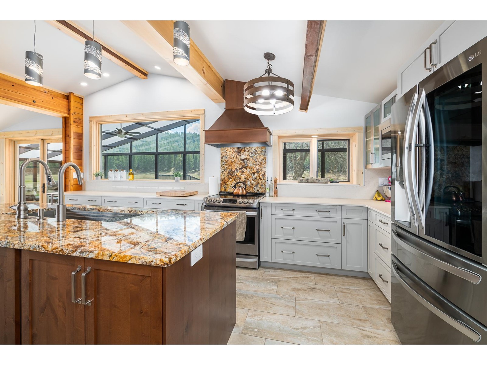 For sale 5612 WOLF CREEK ROAD, Wasa, British Columbia V1C4H5 2476417