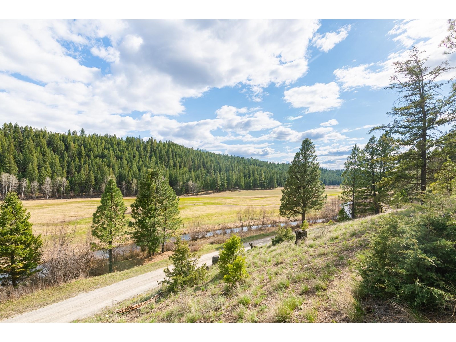 For sale 5612 WOLF CREEK ROAD, Wasa, British Columbia V1C4H5 2476417