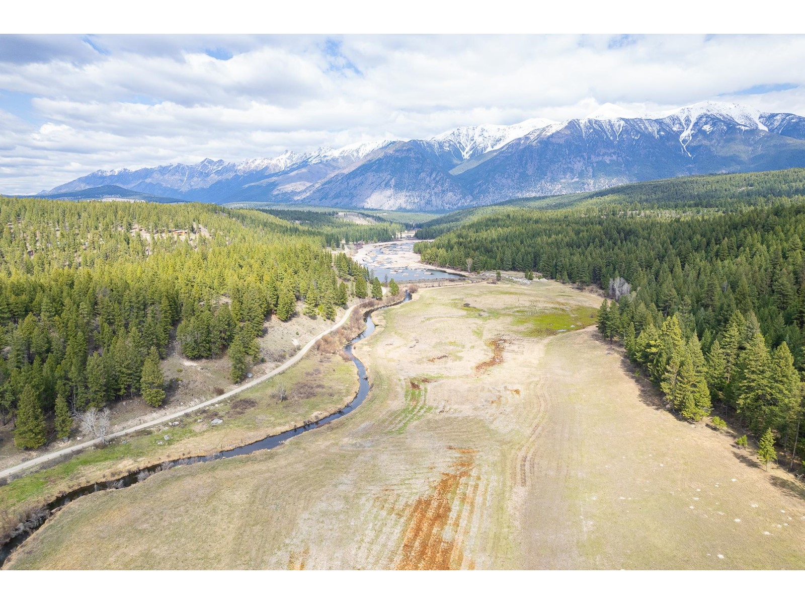 For sale 5612 WOLF CREEK ROAD, Wasa, British Columbia V1C4H5 2476417 REALTOR.ca