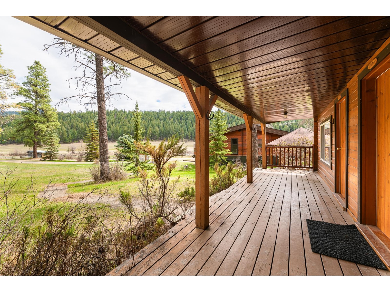 For sale 5612 WOLF CREEK ROAD, Wasa, British Columbia V1C4H5 2476417