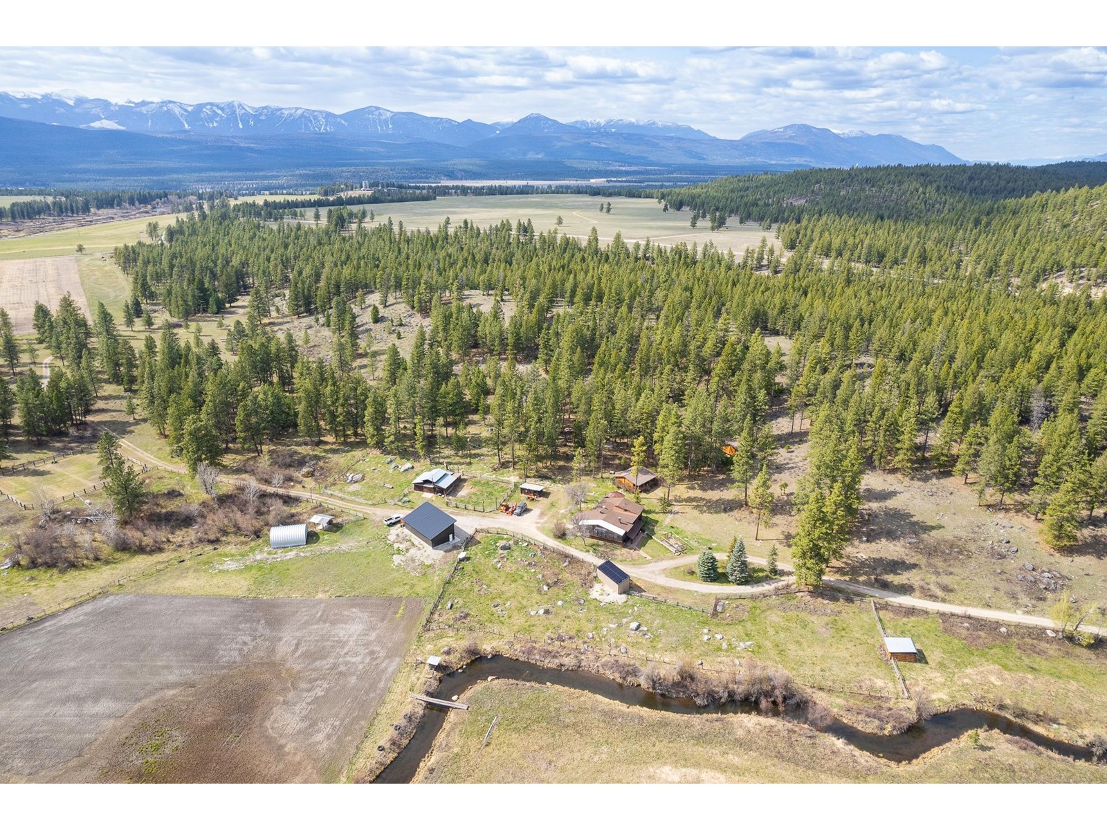 For sale 5612 WOLF CREEK ROAD, Wasa, British Columbia V1C4H5 2476417