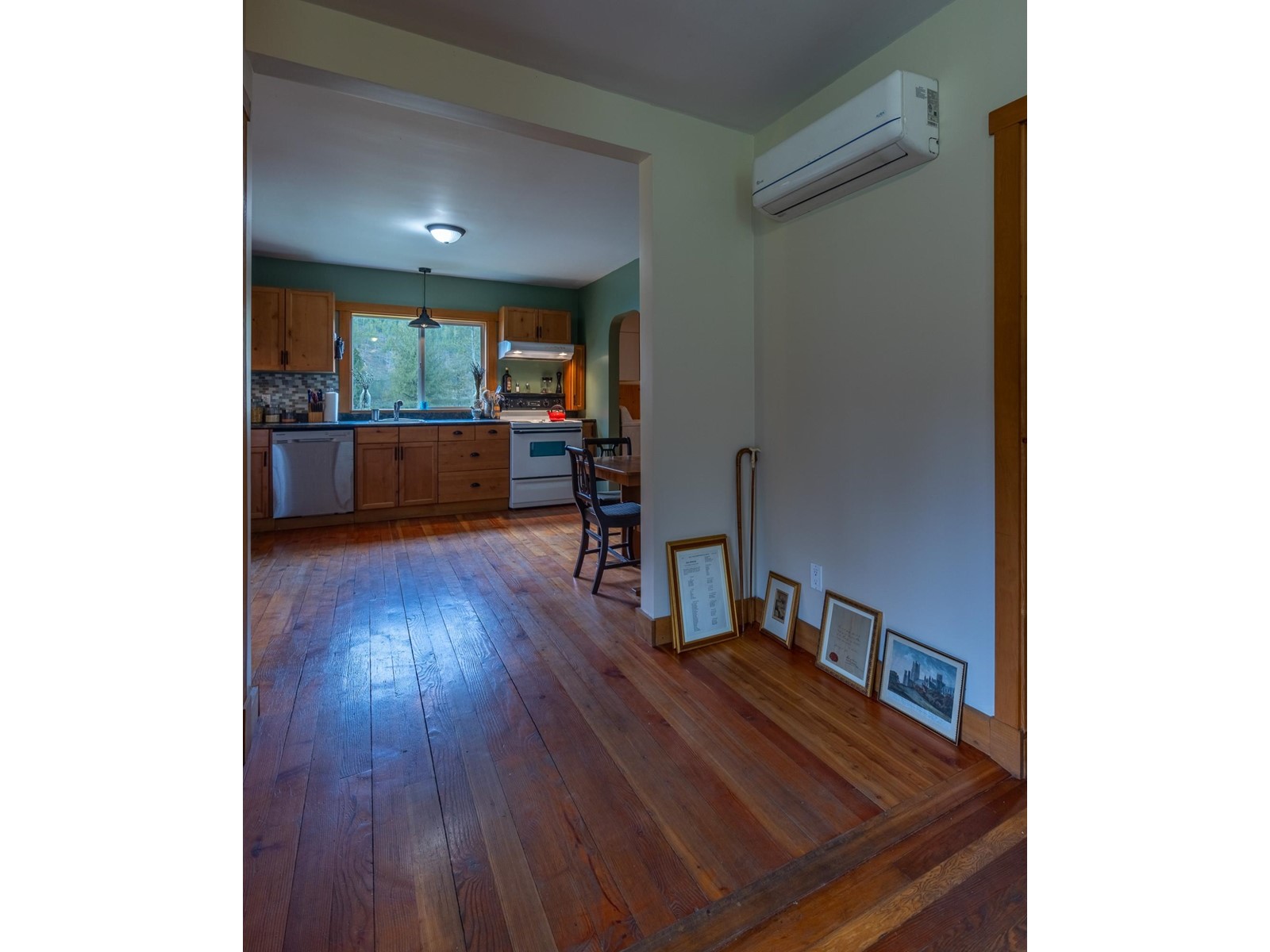 For sale 1097 LAKEVIEW ARROW CREEK ROAD, Creston, British Columbia