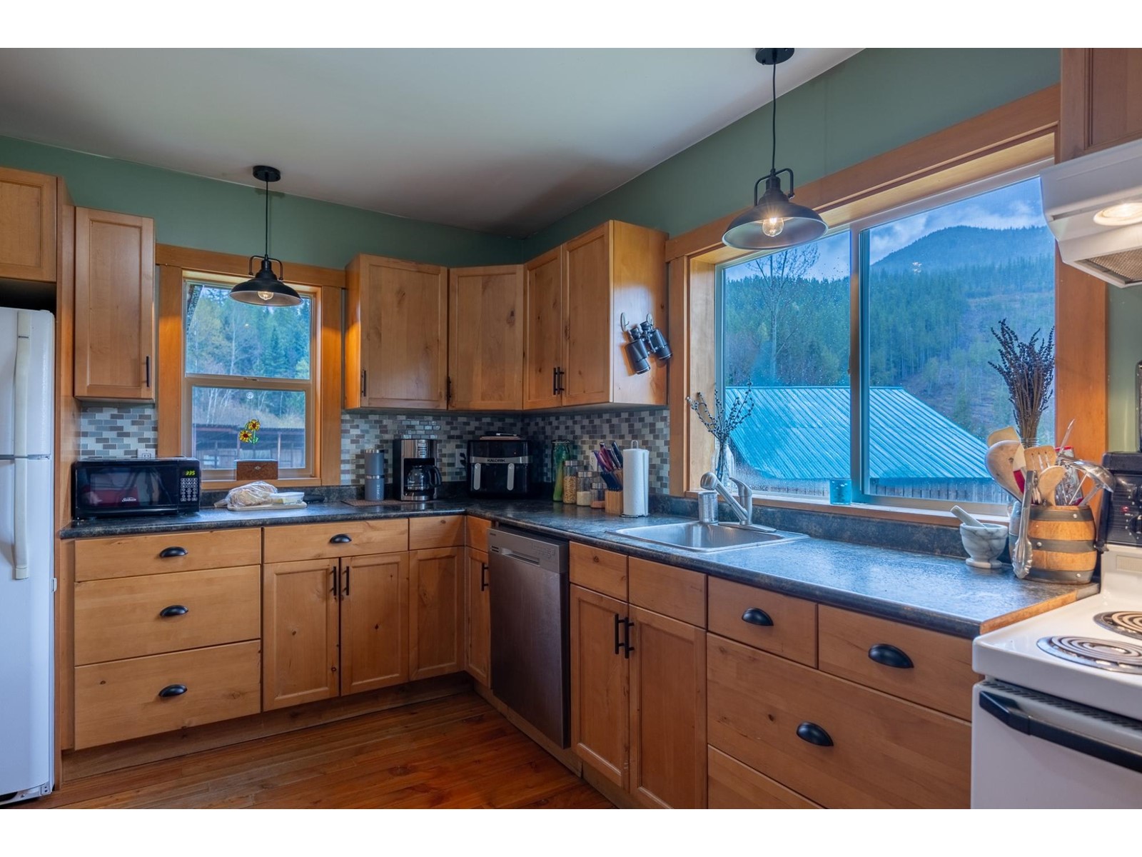 For sale 1097 LAKEVIEW ARROW CREEK ROAD, Creston, British Columbia