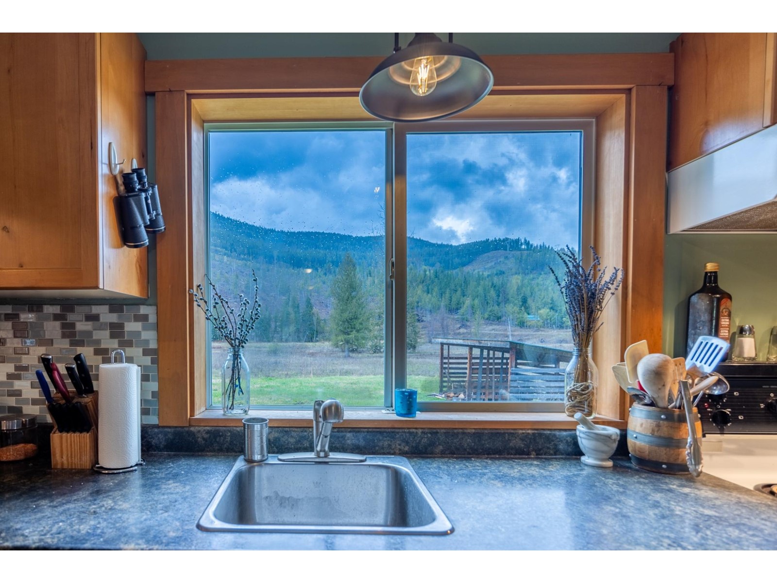 For sale 1097 LAKEVIEW ARROW CREEK ROAD, Creston, British Columbia