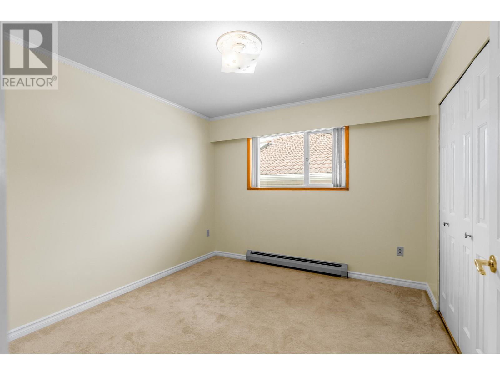 For sale 8166 11TH AVENUE, Burnaby, British Columbia V3N2N9 R2862977