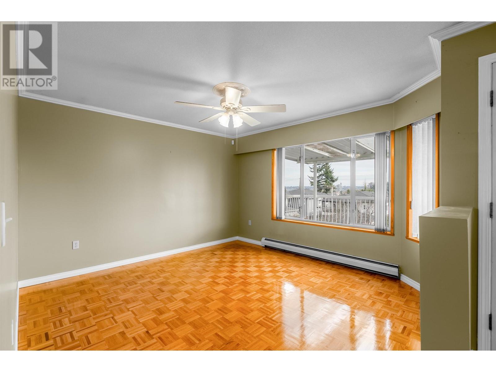 For sale 8166 11TH AVENUE, Burnaby, British Columbia V3N2N9 R2862977