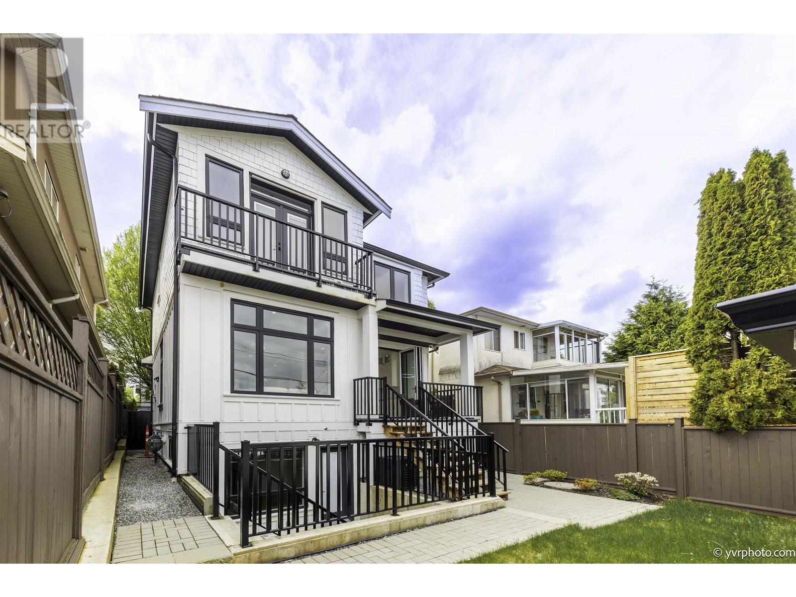 For sale 4990 SHERBROOKE STREET, Vancouver, British Columbia V5W3M2