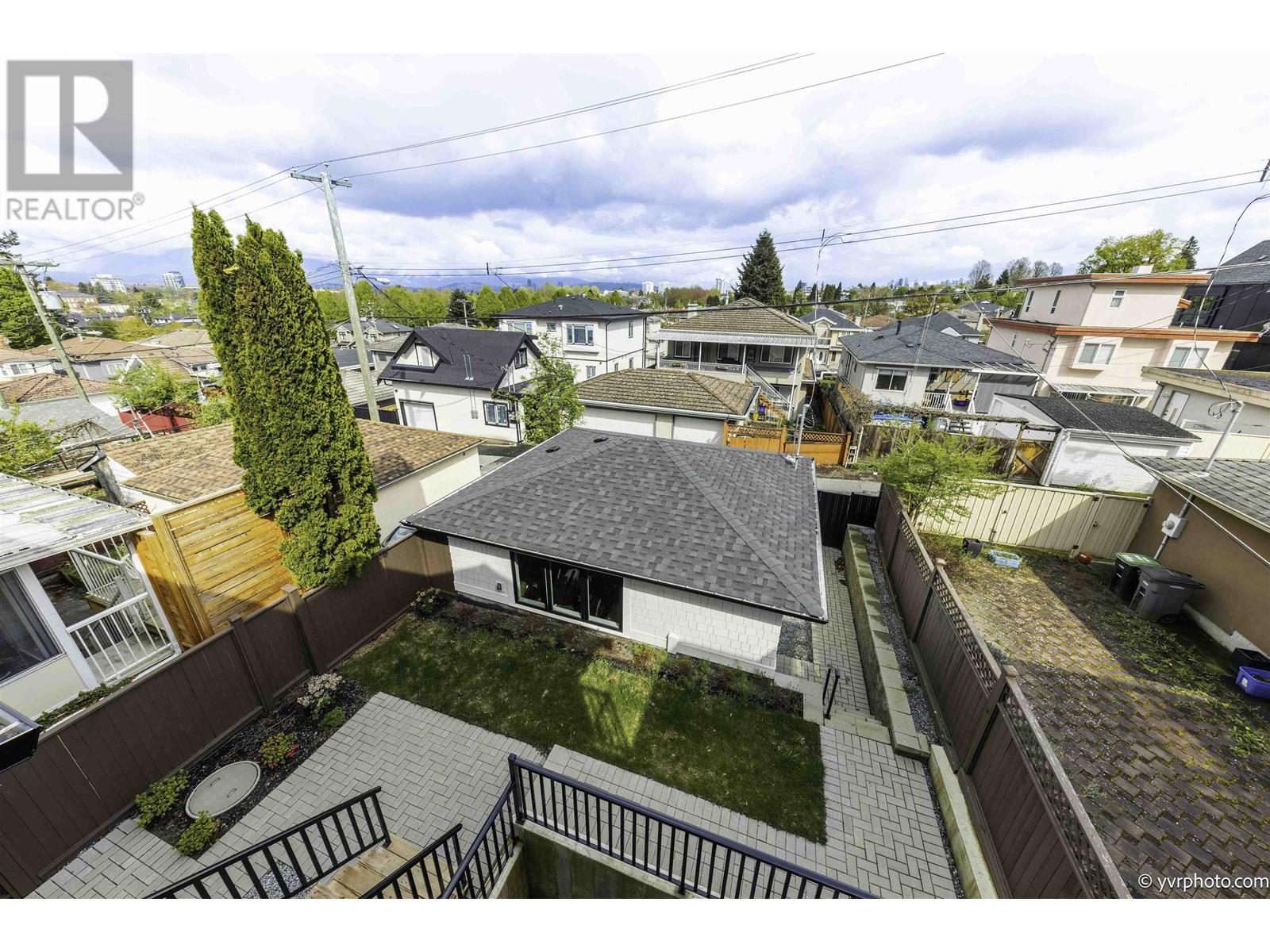 For sale 4990 SHERBROOKE STREET, Vancouver, British Columbia V5W3M2