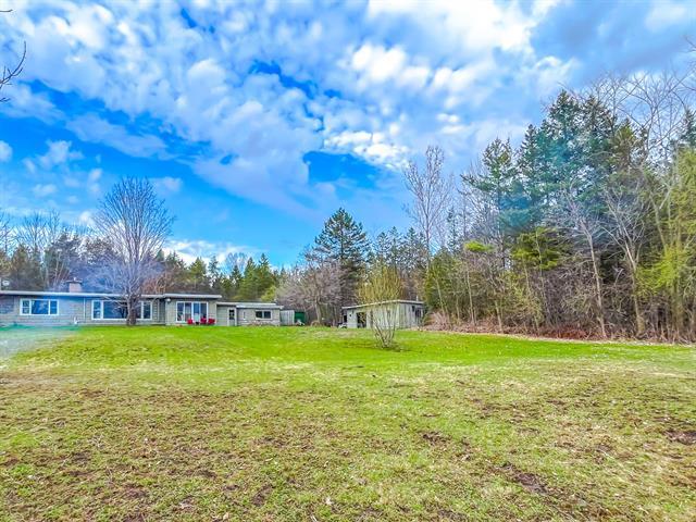 For sale: 545 Route des Outaouais, Brownsburg-Chatham, Quebec J8G2H3 ...