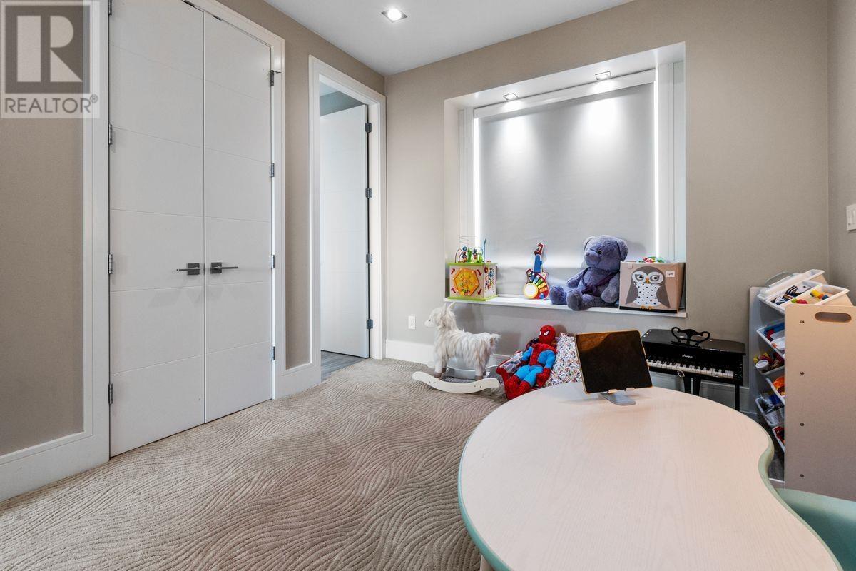 For sale 5507 PORTLAND STREET, Burnaby, British Columbia V5J2R5