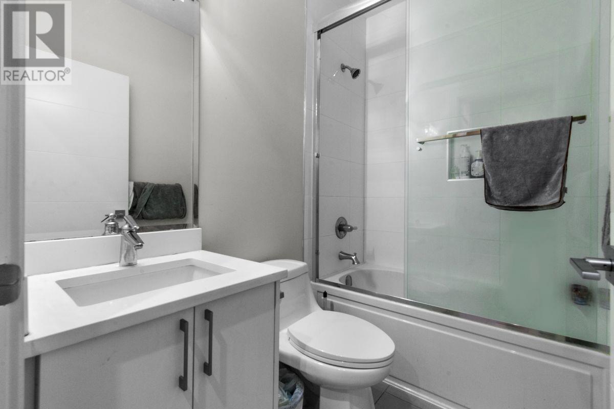 For sale 5507 PORTLAND STREET, Burnaby, British Columbia V5J2R5