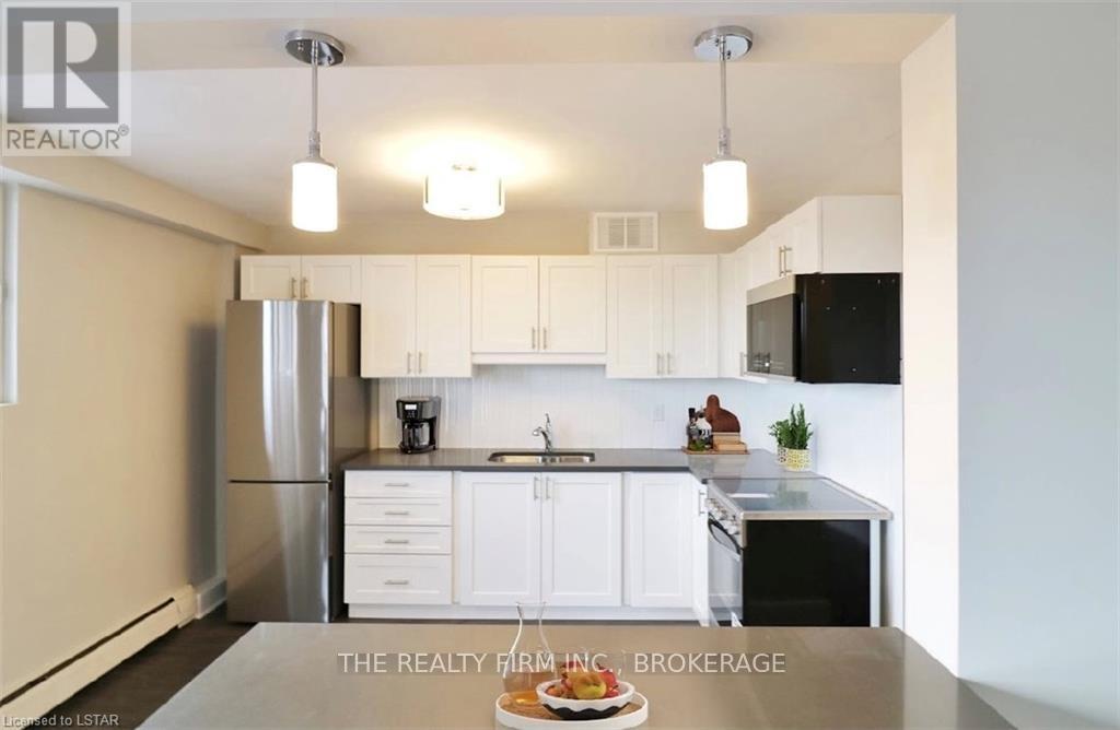 For sale 65 ST. ST, Brantford, Ontario N3R1V2 X8282980