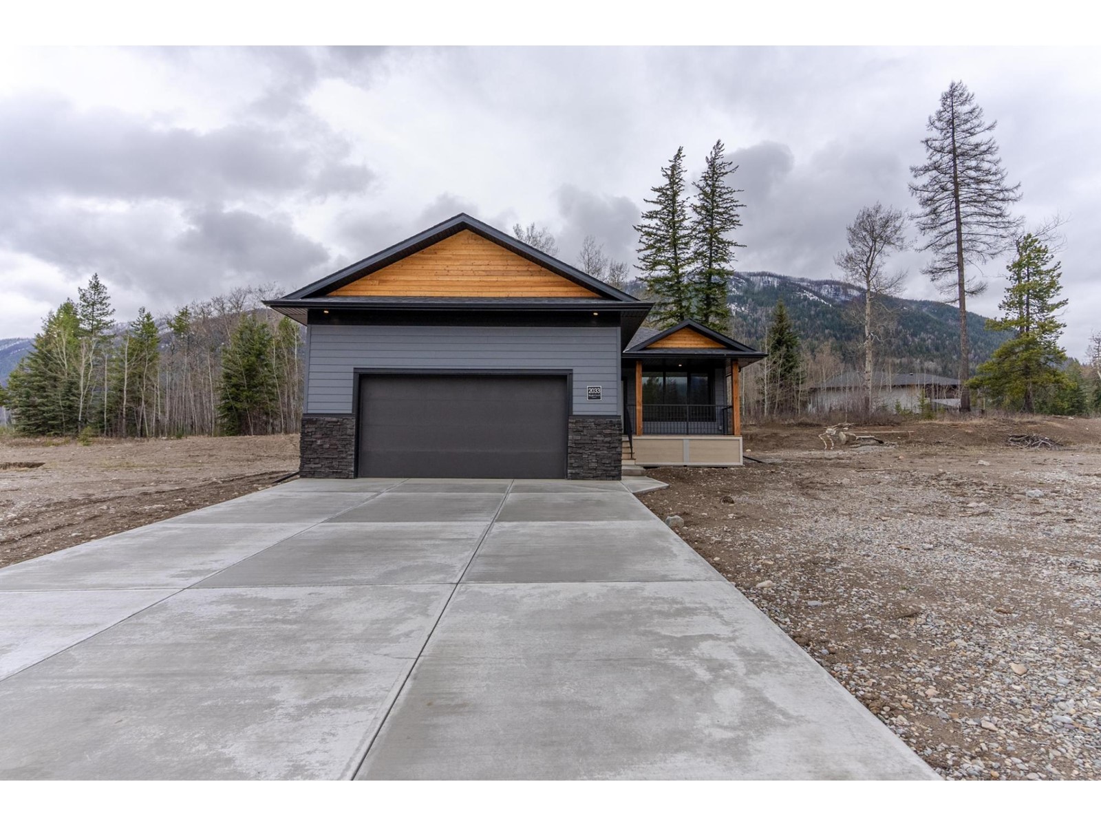 For sale 2033 GOLDEN EAGLE DRIVE, Sparwood, British Columbia V0B2G2