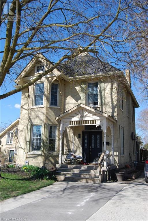 For sale 125 ELORA Street S, Harriston, Ontario N0G1Z0 40579299