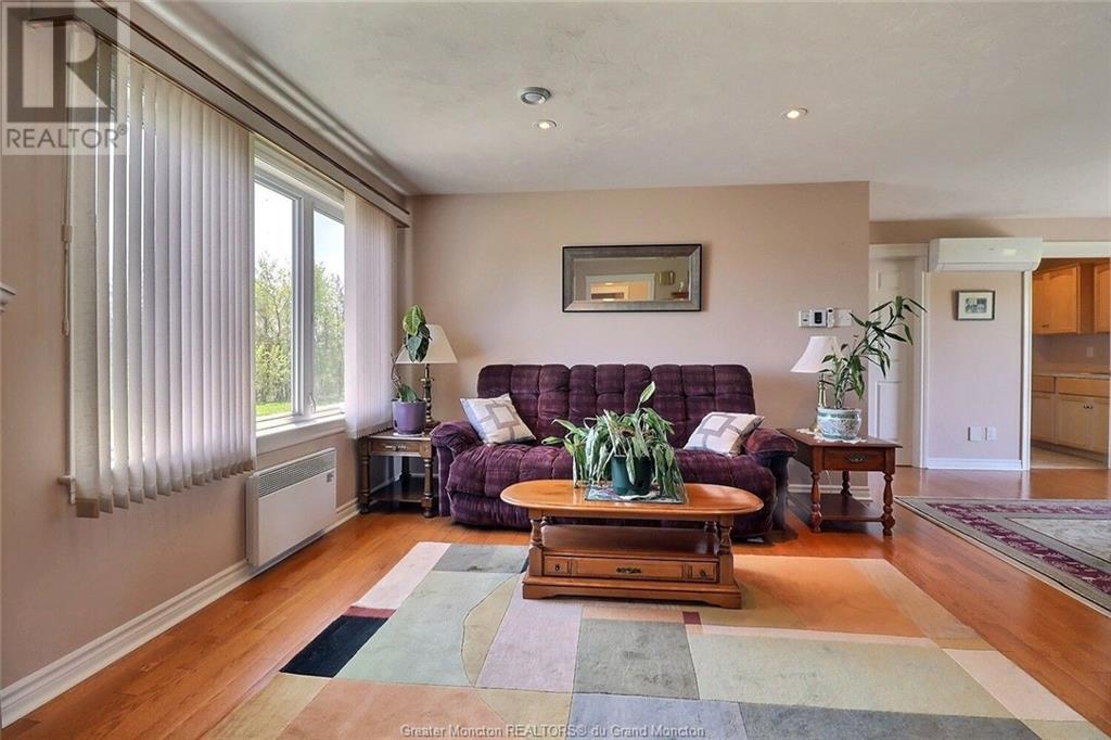 For sale 2891 Route 134, Shediac Cape, New Brunswick E4P3E8 M159028