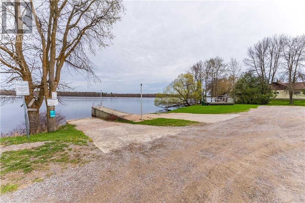 For sale BUTTERNUT ISLAND, Beachburg, Ontario K0J1C0 1389299