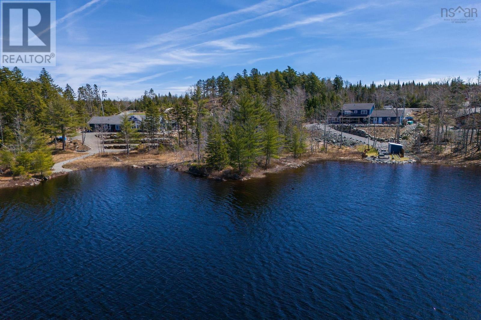 For sale 32 Meek Arm Trail, Mount Uniacke, Nova Scotia B0N1Z0