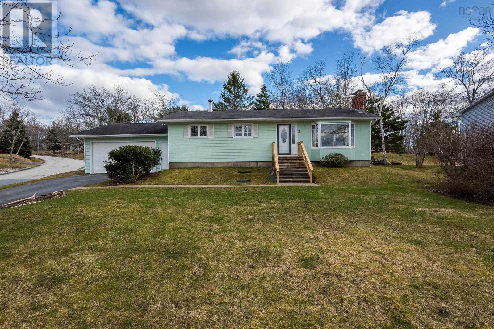 For sale 2 Juniper Place, Upper Tantallon, Nova Scotia B3Z1C5 202406102 REALTOR.ca