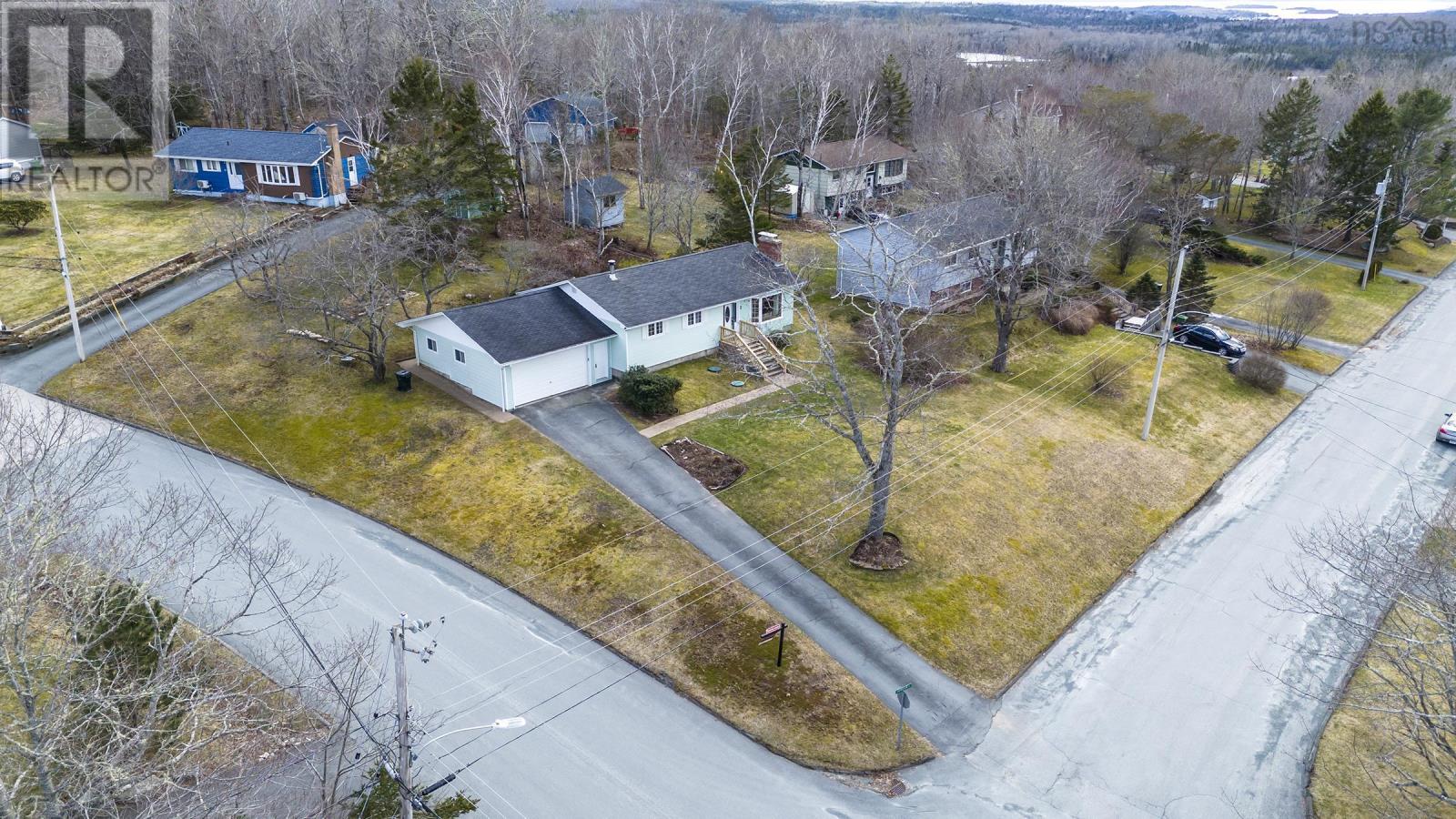 For sale 2 Juniper Place, Upper Tantallon, Nova Scotia B3Z1C5 202406102 REALTOR.ca