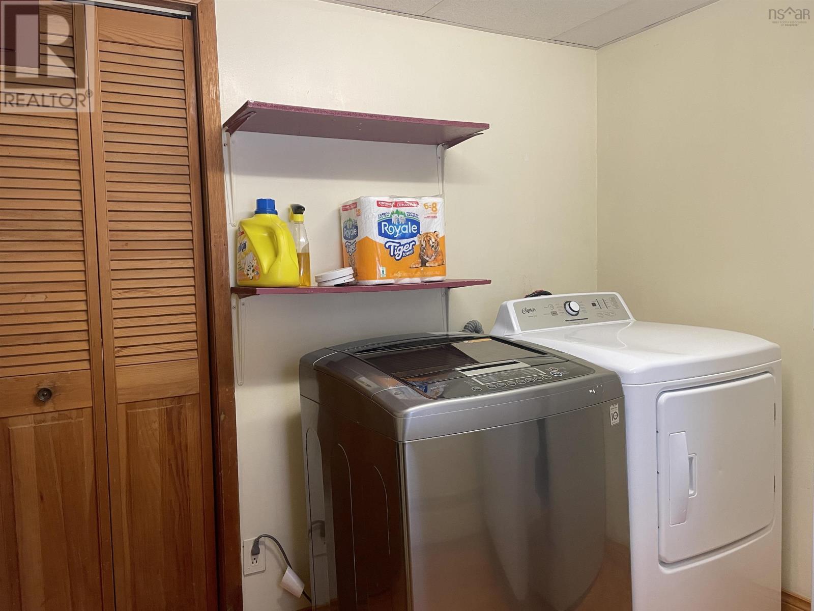 For sale 102 Oceanview Drive, Neils Harbour, Nova Scotia B0C1N0