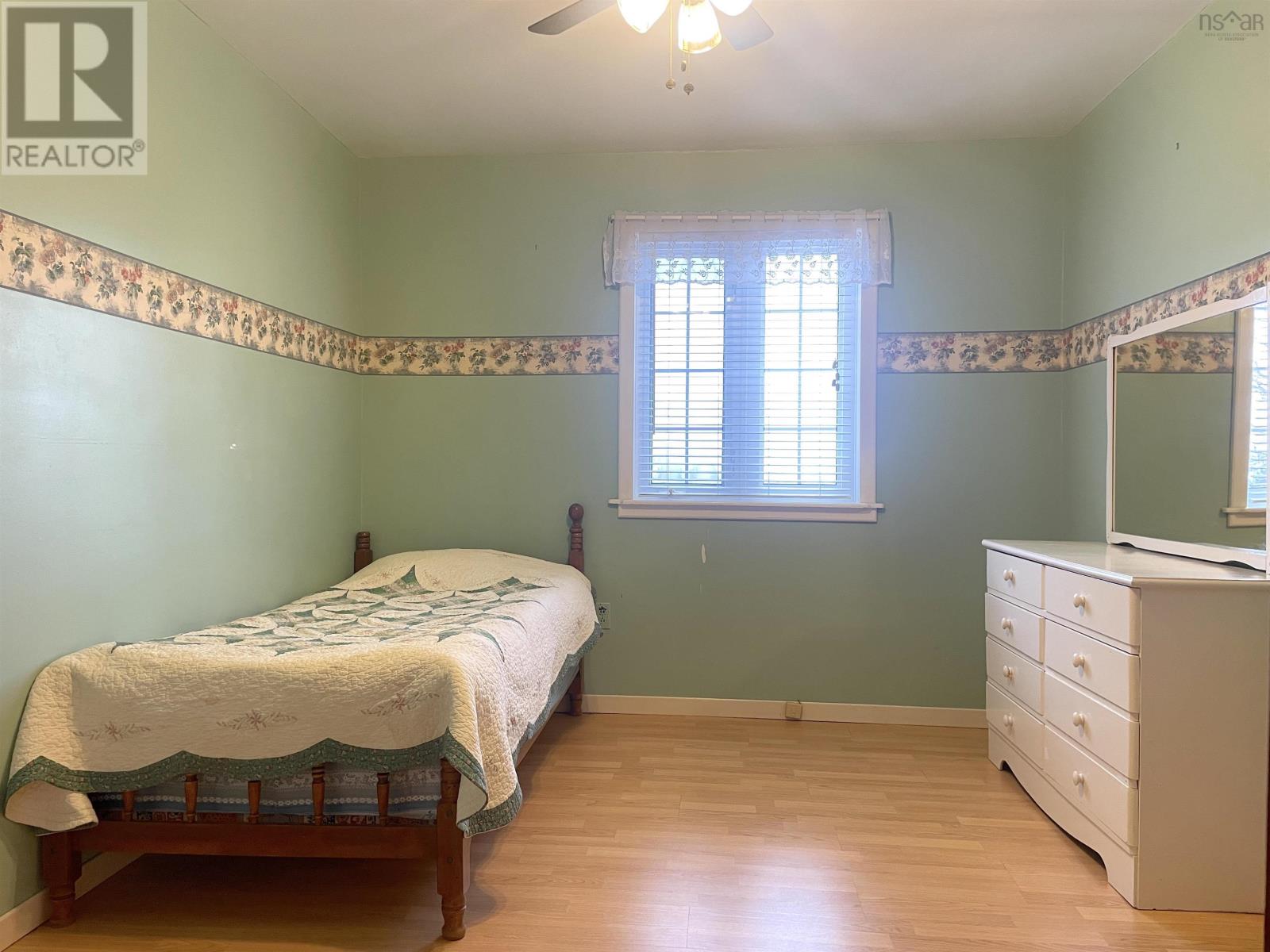 For sale 102 Oceanview Drive, Neils Harbour, Nova Scotia B0C1N0