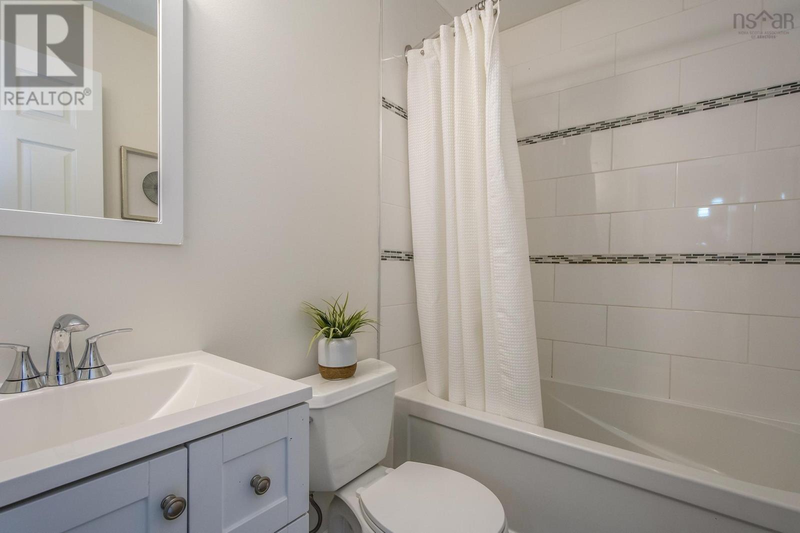 39 Roy Crescent, Bedford, Nova Scotia B4A3K3 REALTOR.ca