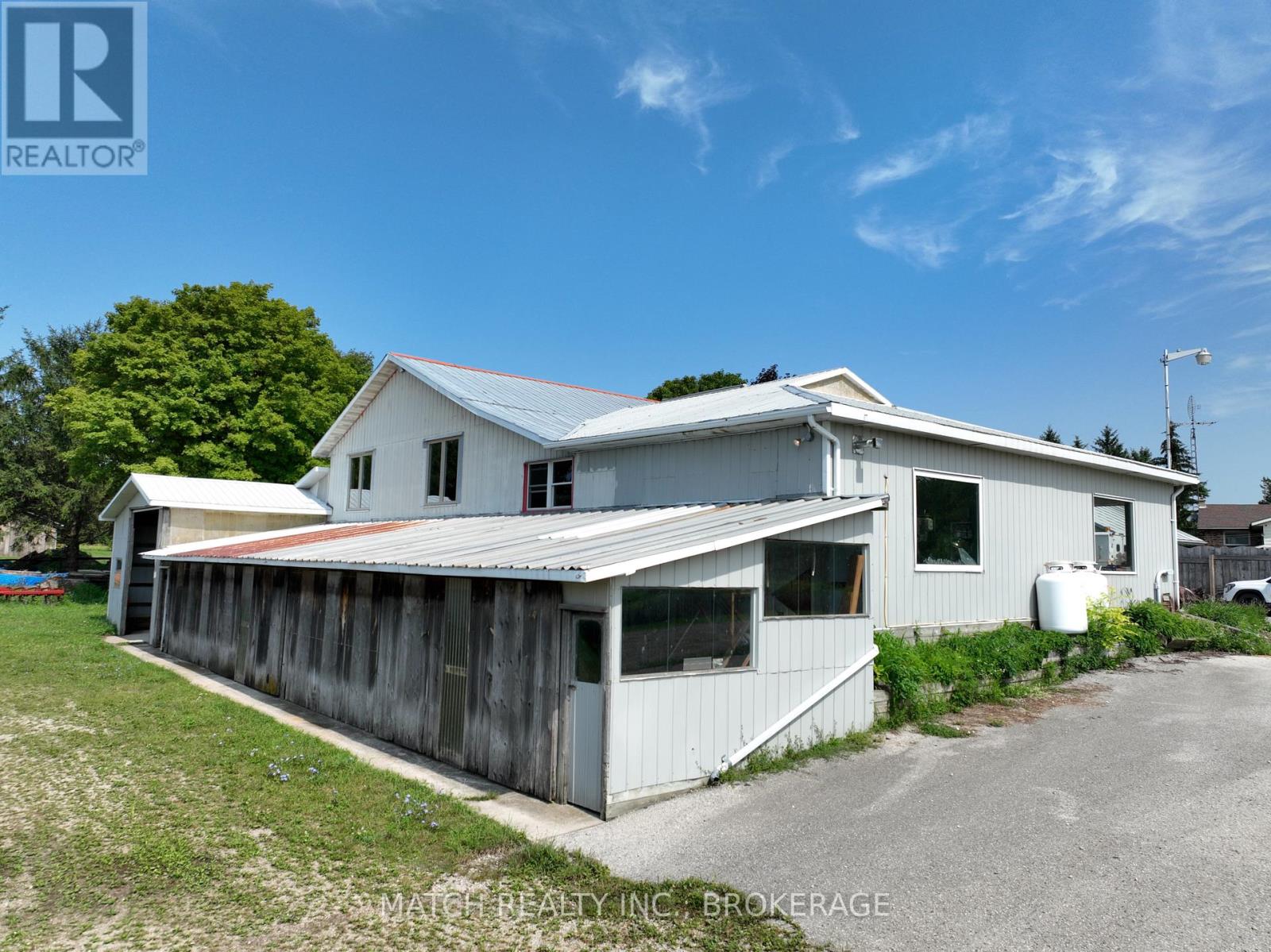 For sale: 36885 DUNGANNON ROAD, Ashfield-Colborne-Wawanosh, Ontario ...