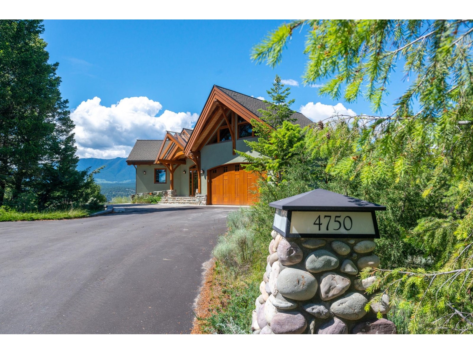 For sale 4750 LAKEHILL RD, Windermere, British Columbia V0A1K3
