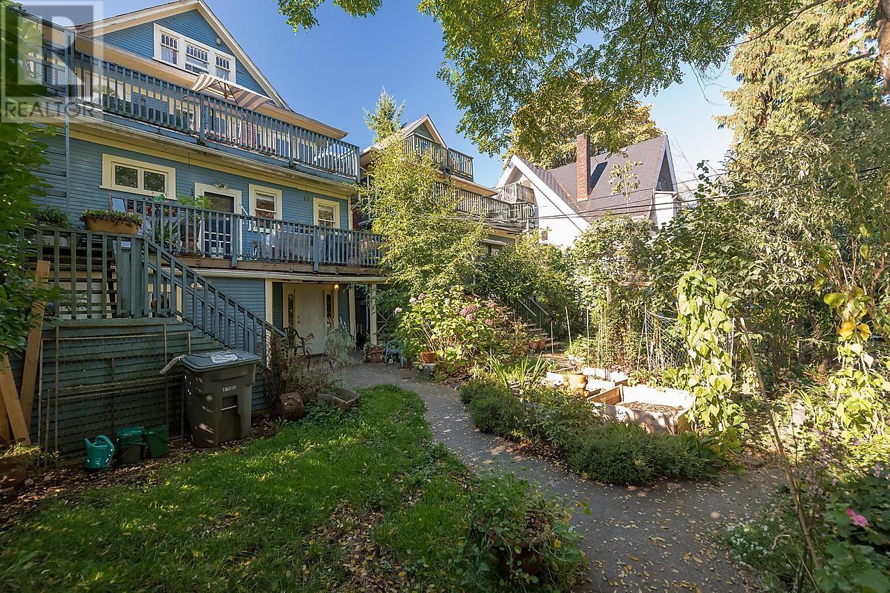 For rent 3 1517 COMOX STREET, Vancouver, British Columbia V6G1P3