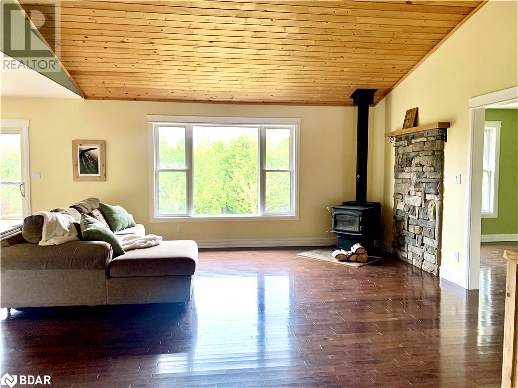 For sale 33 LITTLE COVE Road, Tobermory, Ontario N0H2R0 40581053