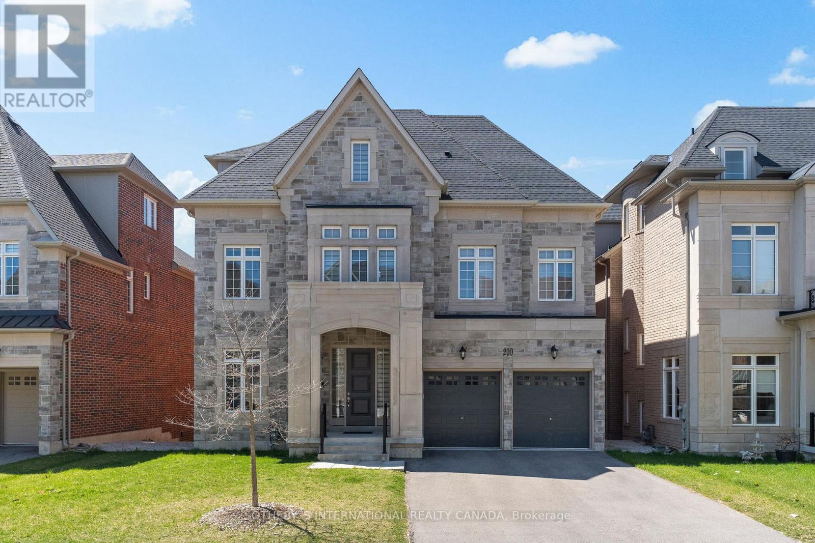 For sale 200 FARRELL RD, Vaughan, Ontario L6A0H9 N8296852 REALTOR.ca