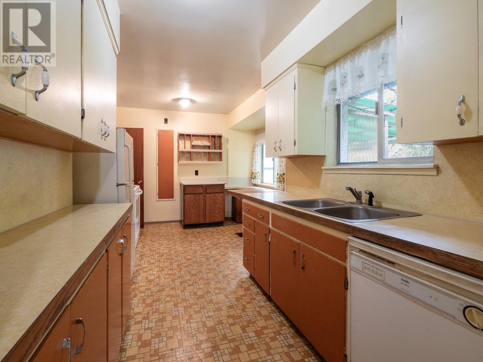 For sale 772 O'SHEA ROAD, Gibsons, British Columbia V0N1V9 R2867291