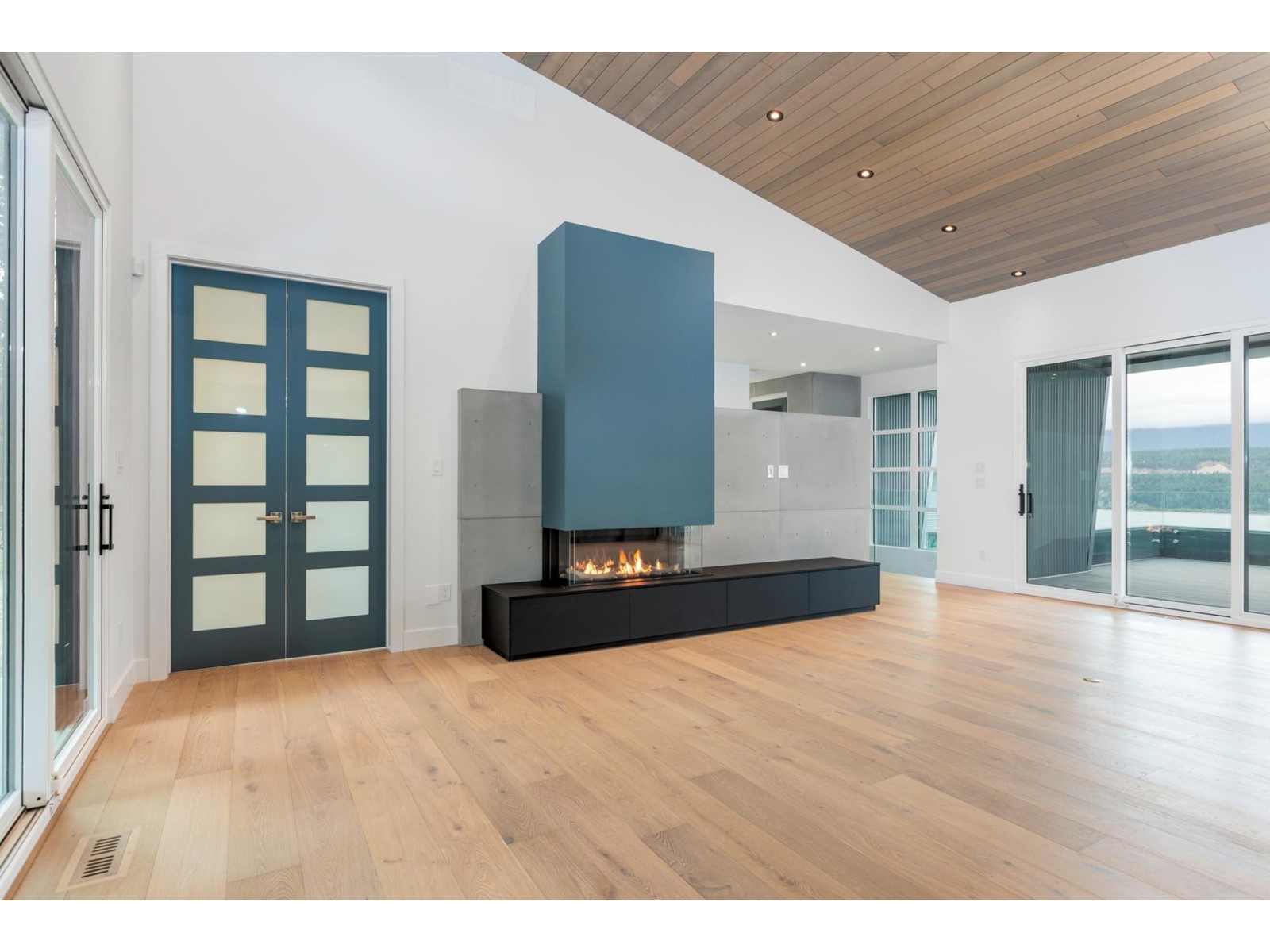 For sale 868 ANTLER RIDGE ROAD, Windermere, British Columbia V0B2L0