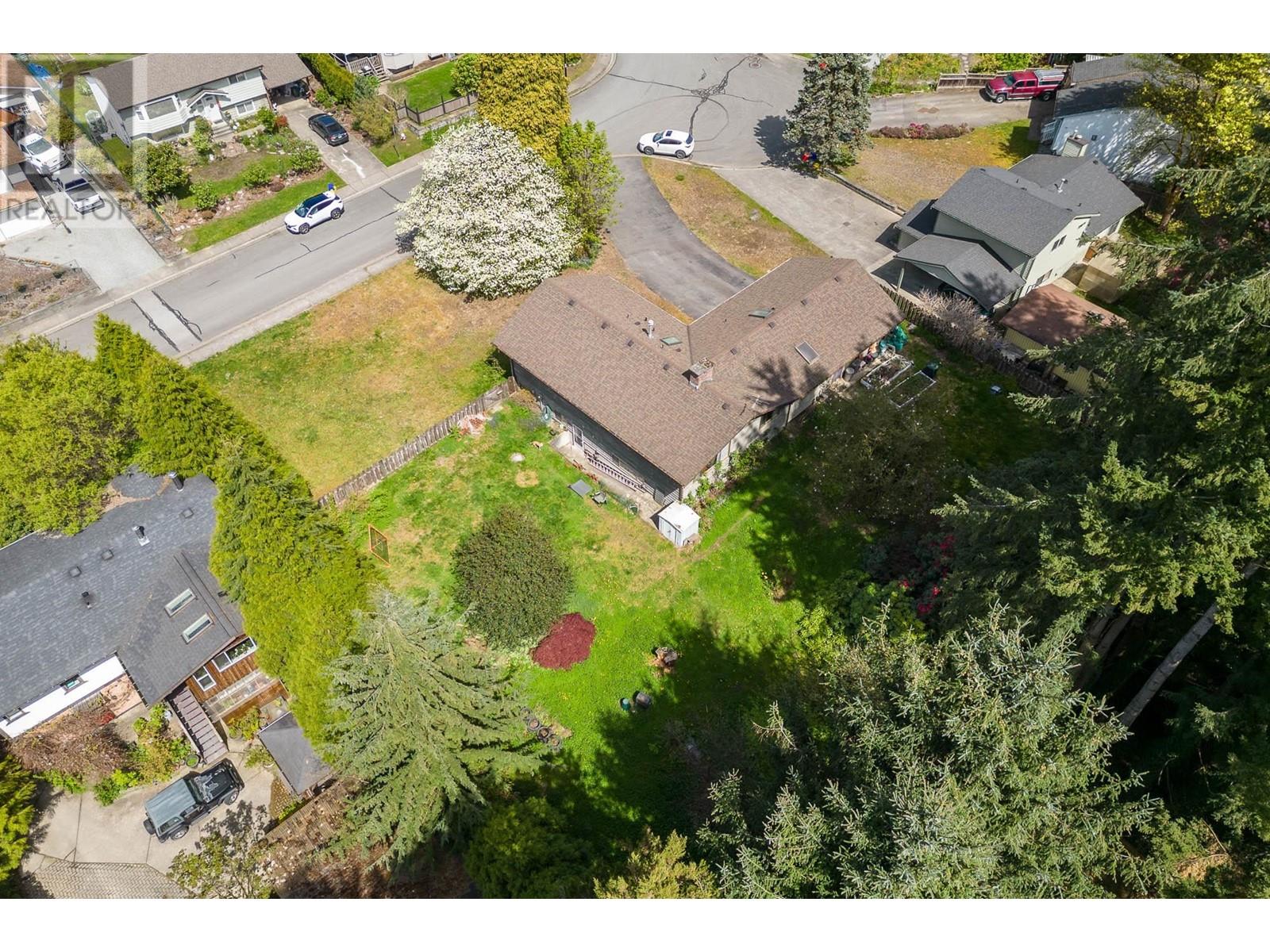 For sale: 21190 GLENWOOD AVENUE, Maple Ridge, British Columbia V2X8K5 ...