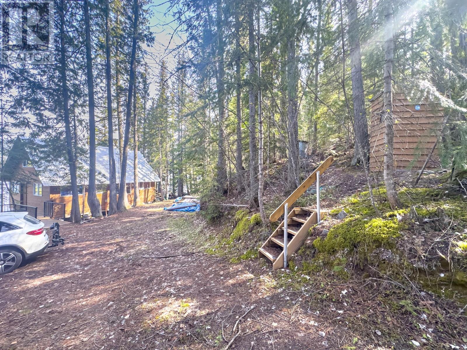 For sale 5305 EAST BARRIERE LAKE FSR, Barriere, British Columbia 178201 REALTOR.ca