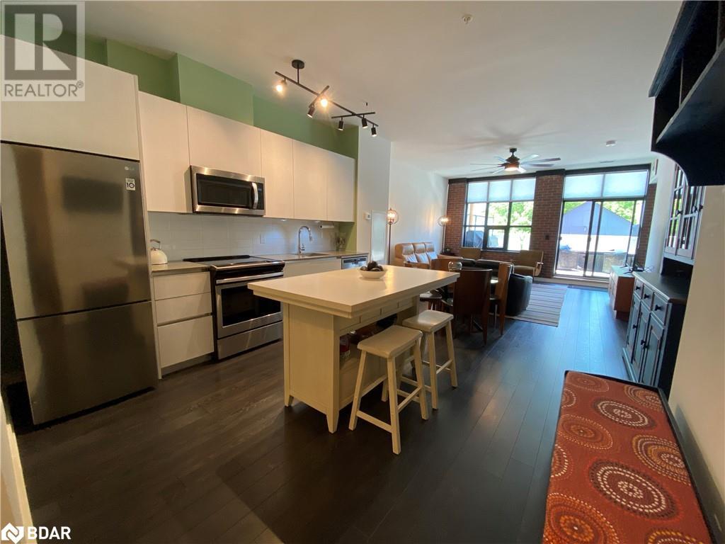 For sale 21 MATCHEDASH Street S Unit 208, Orillia, Ontario L3V4W4