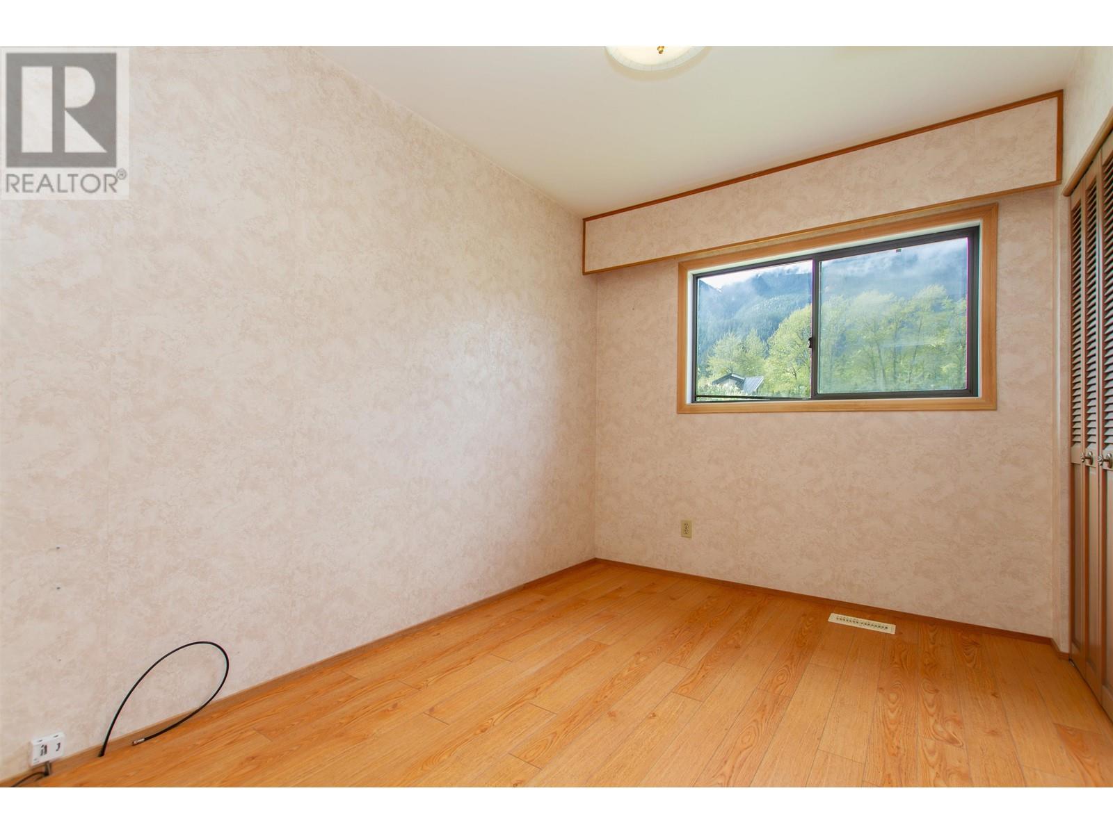 For sale 41842 BIRKEN ROAD, Squamish, British Columbia V0N1H0