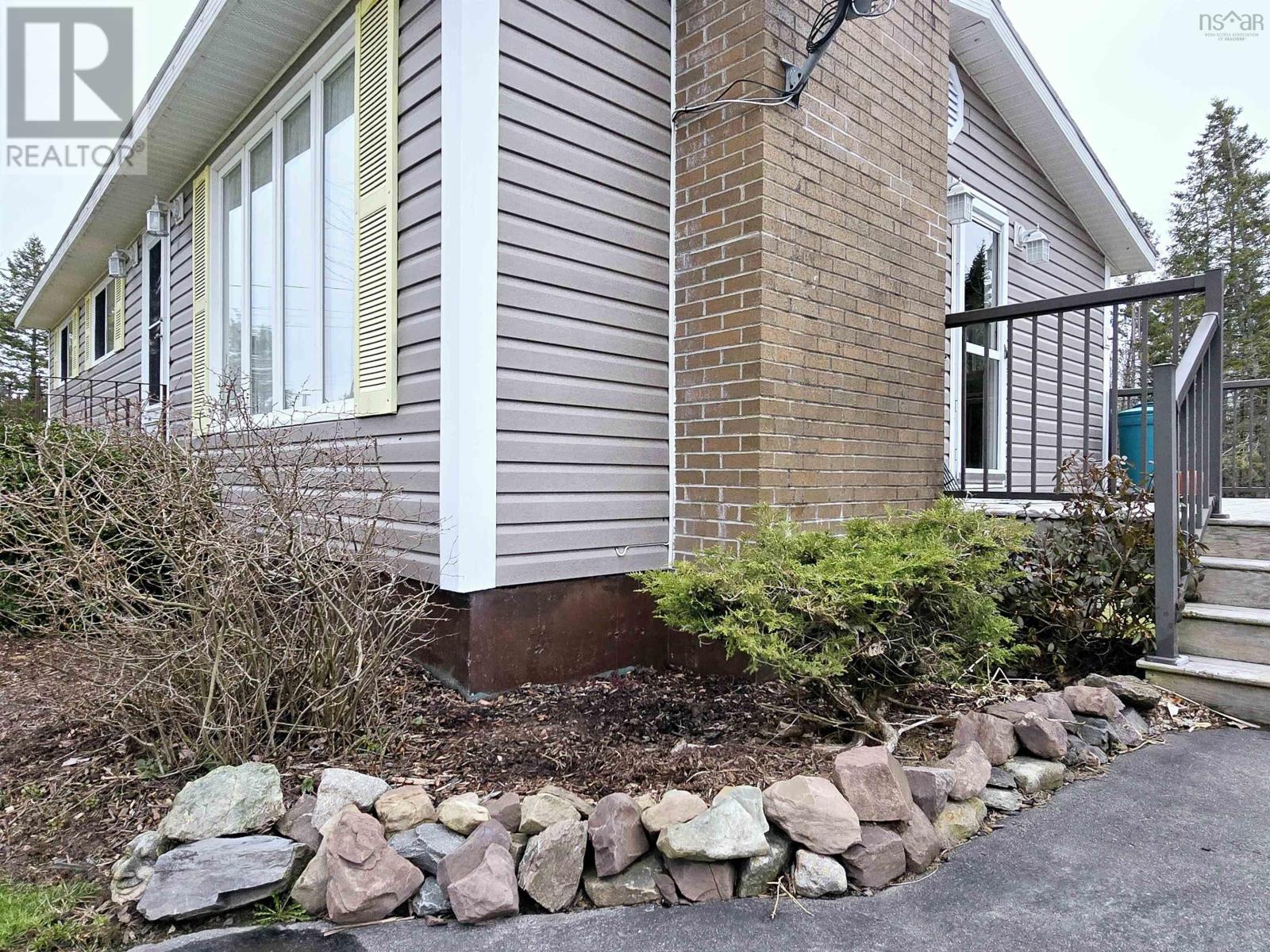 For sale 4446 East River East Side Road, Plymouth, Nova Scotia B2H5C5