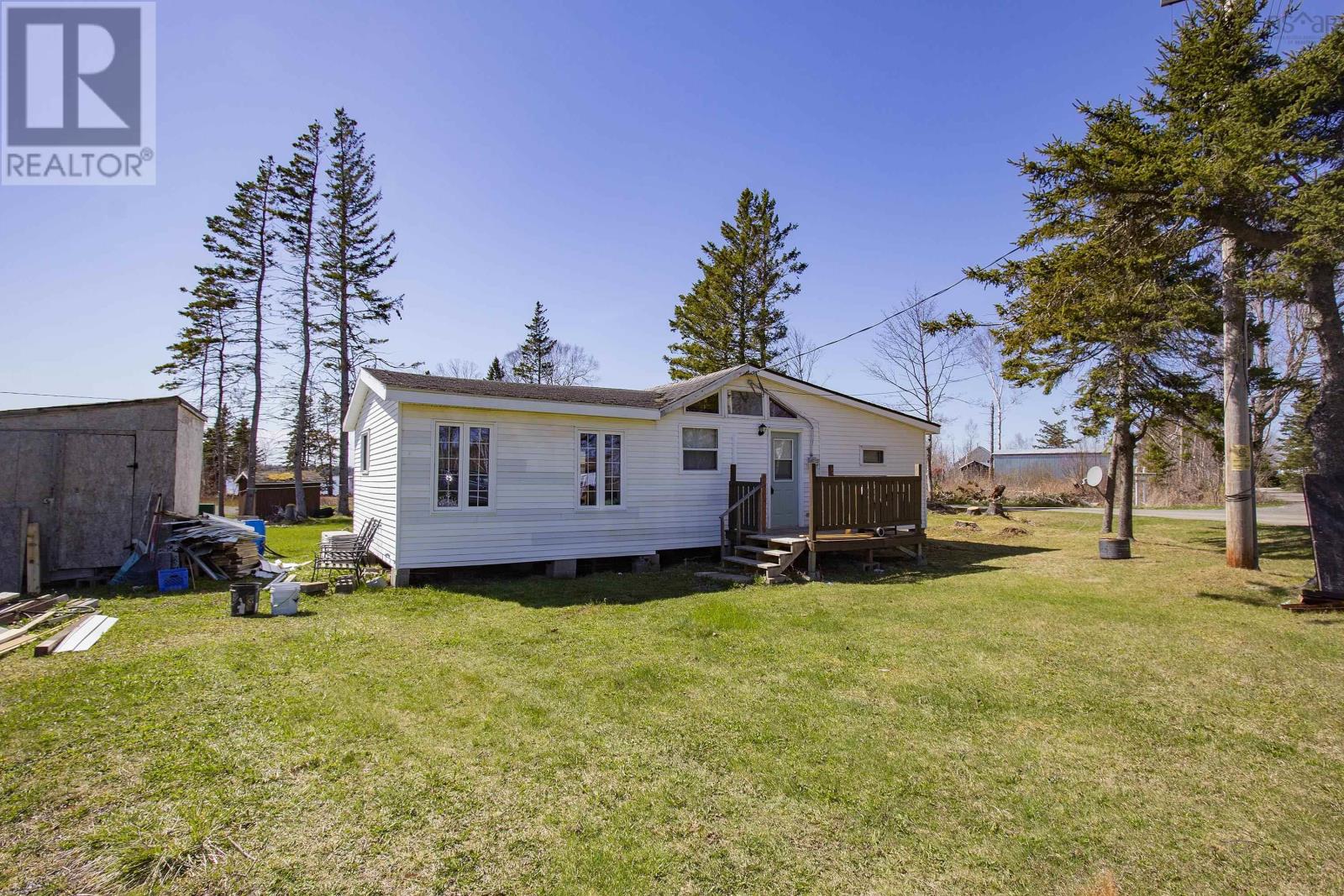 For sale 53 Jackson Point Road, Tidnish Bridge, Nova Scotia B4H3X9