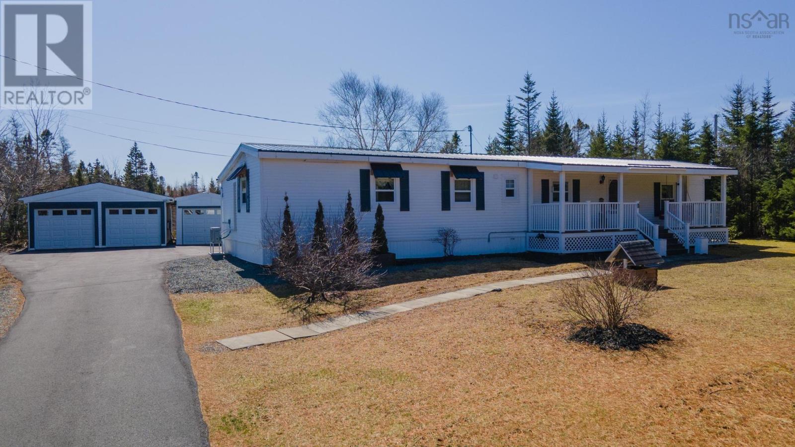 For sale 70 Les Collins Avenue, West Chezzetcook, Nova Scotia B0J1N0