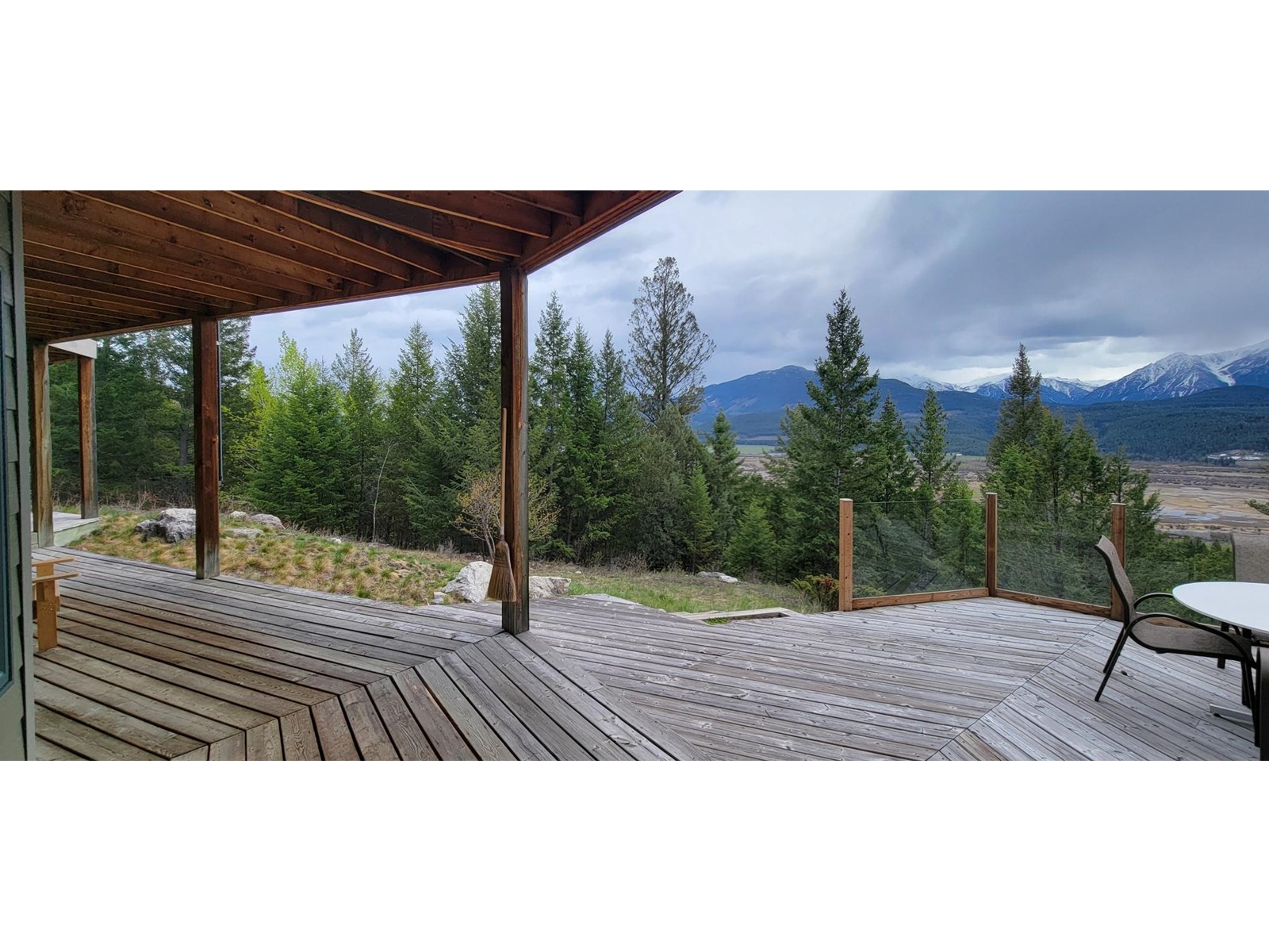For sale 2360/2380 HIGHWAY 95, Spillimacheen, British Columbia V0A1P0