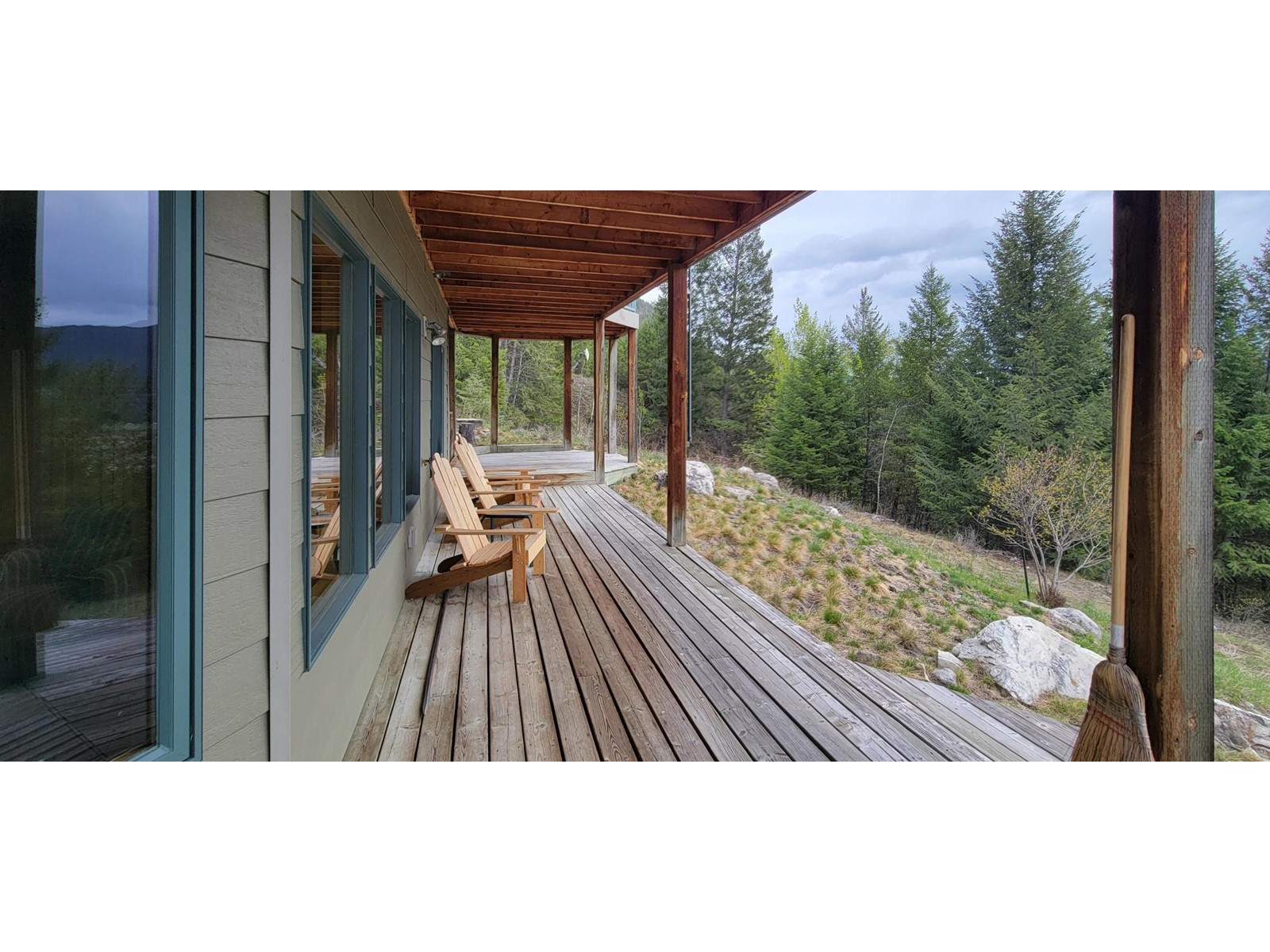 For sale 2360/2380 HIGHWAY 95, Spillimacheen, British Columbia V0A1P0