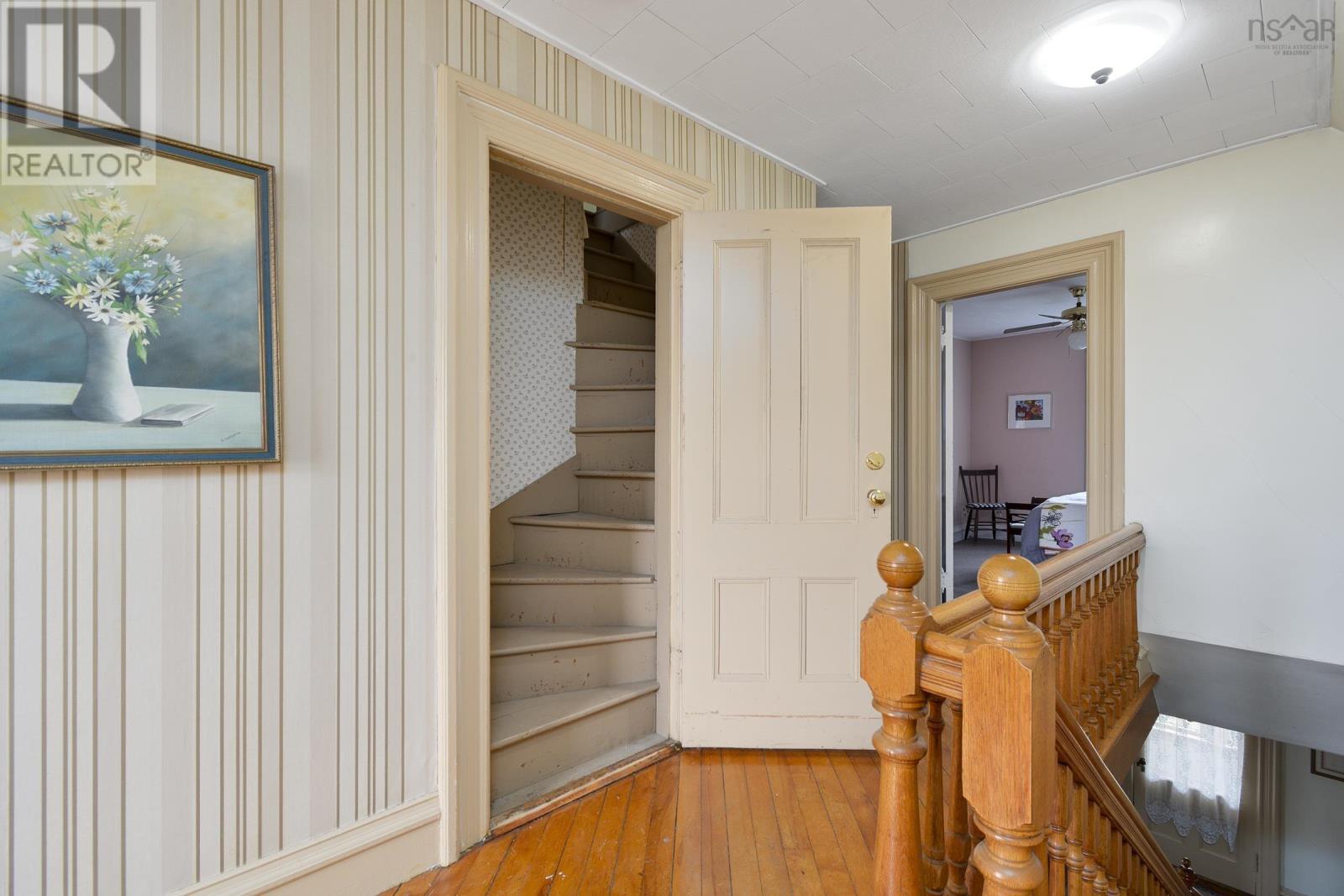 For sale 523 Chebucto Street, Baddeck, Nova Scotia B0E1B0 202409312