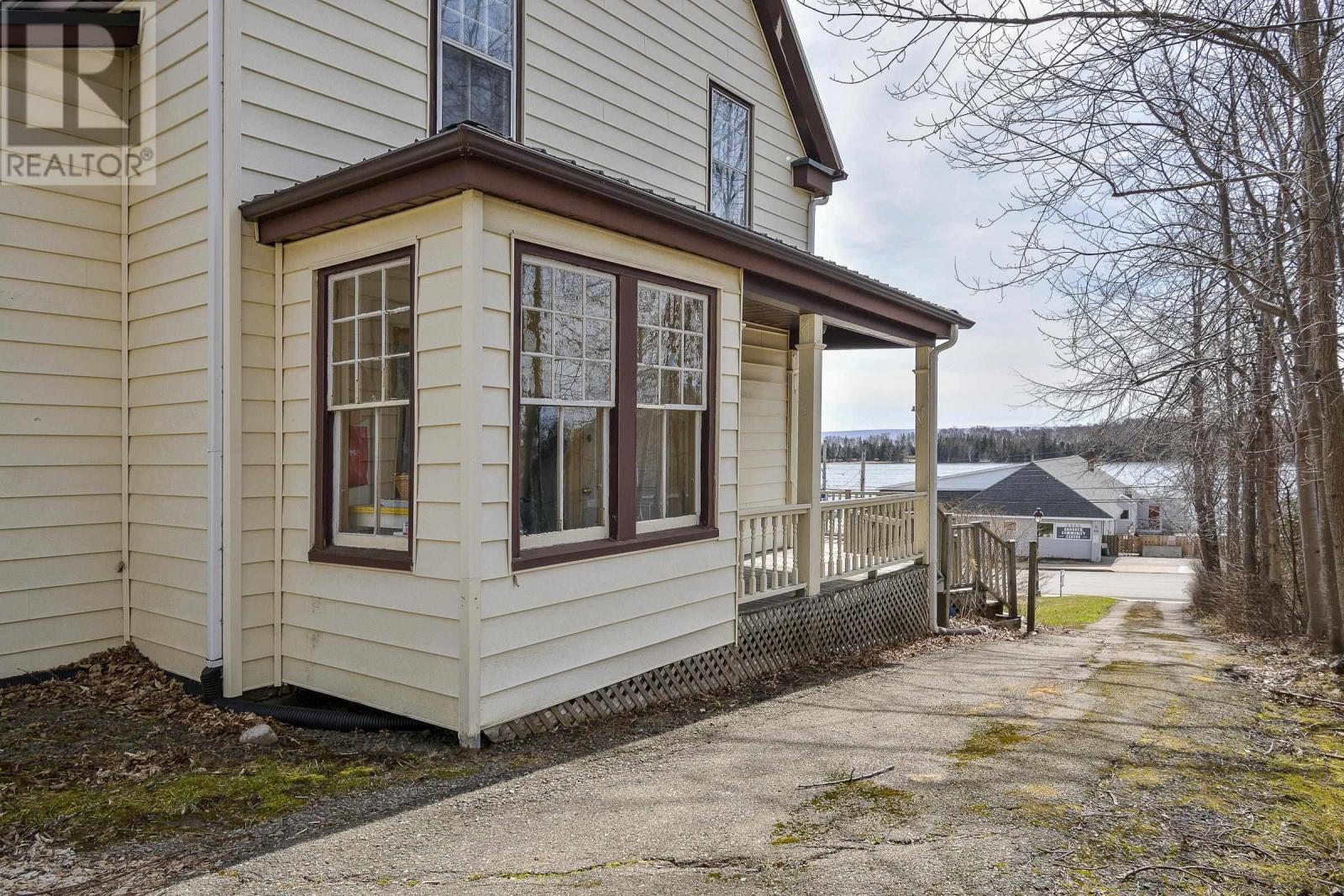 For sale 523 Chebucto Street, Baddeck, Nova Scotia B0E1B0 202409312