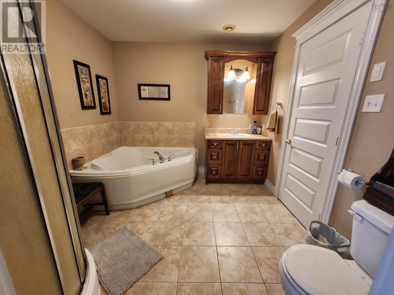 386 Joan Drive, Beaver Bank, Nova Scotia B4E3J4 REALTOR.ca