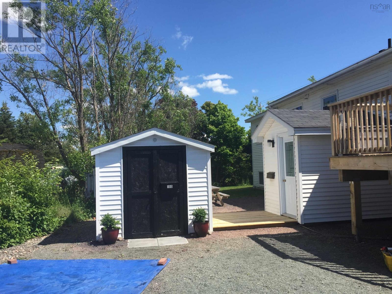 For sale 180 Hawthorne Street, Antigonsih Town, Antigonish, Nova